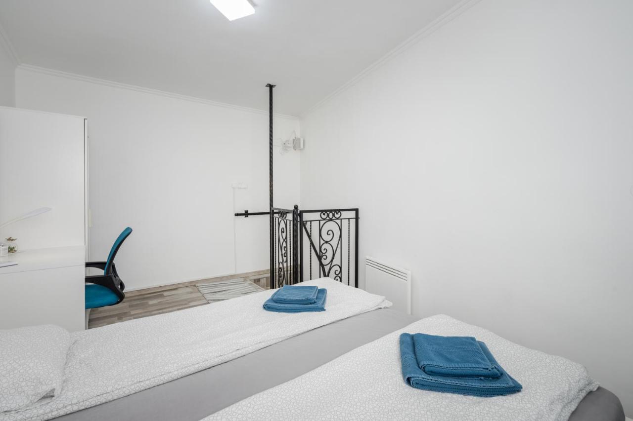 Bpr Simply Azure Apartment Budapest Ngoại thất bức ảnh